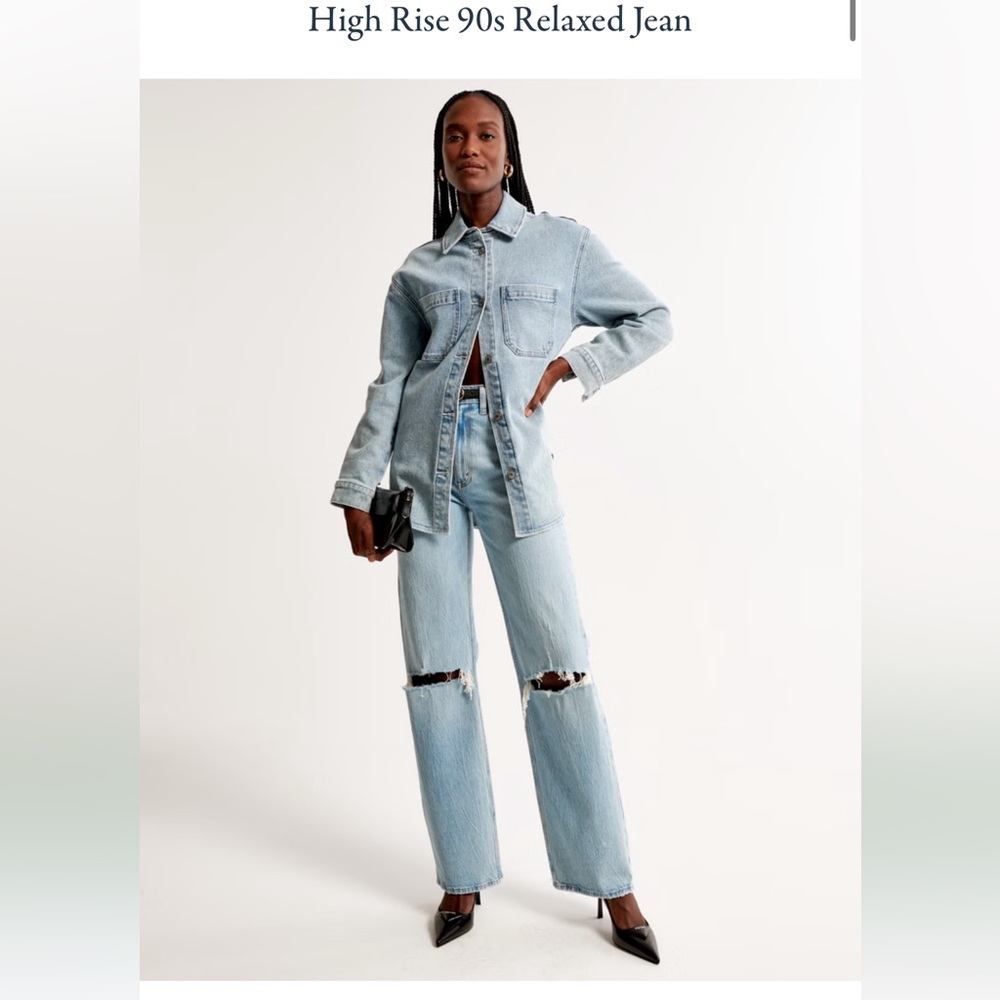 Abercrombie High Rise 90s Relaxed Jean - medium destroy size 29/8 curve love